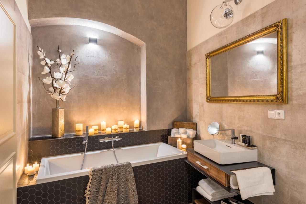 Aparthotel Mooo By The Castle Prag